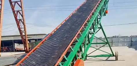 不同材質(zhì)的輸送帶壽命大概是多久?