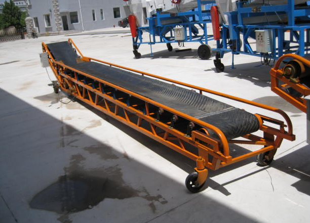 輸送機(jī) 輸送機(jī)